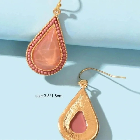 Gold Mauve Beaded Drop Earrings - Picture 4 of 4